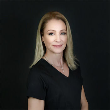 Dentist Staff Christine - Palm Coast, FL